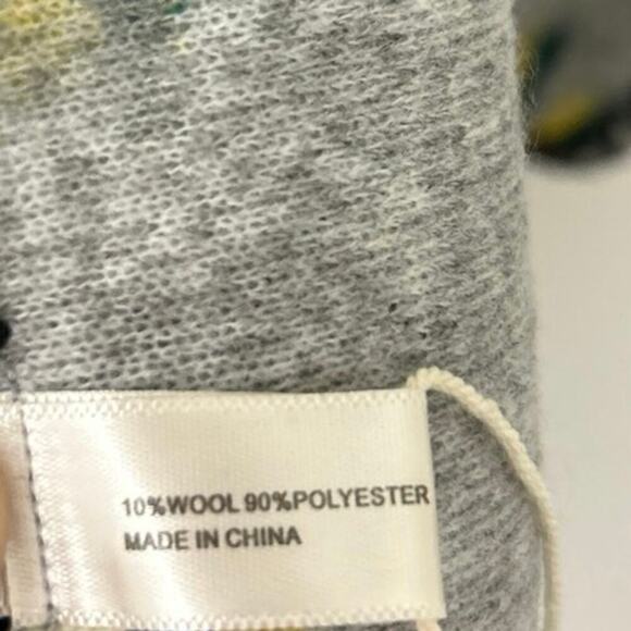 FADIVO NWT Gray 3D Floral Print One Size Open Front Poncho - Picture 10 of 11